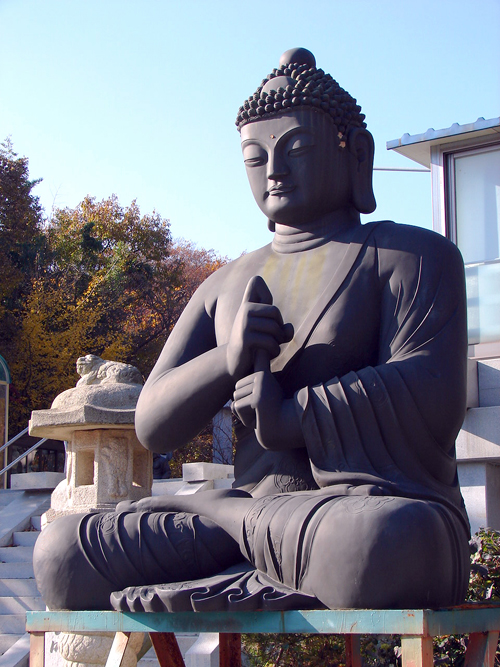 Korea-Busan-Chungryunam