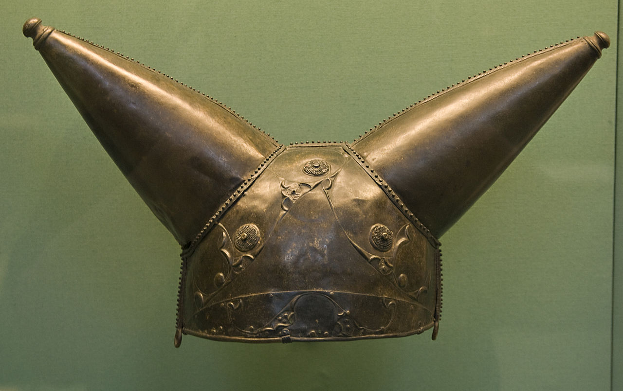 Celtic-Helmet