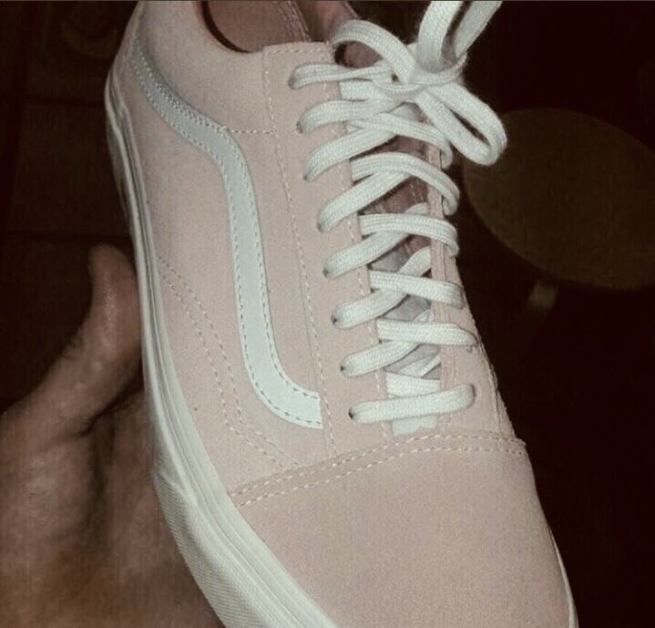 What color is this sneaker?